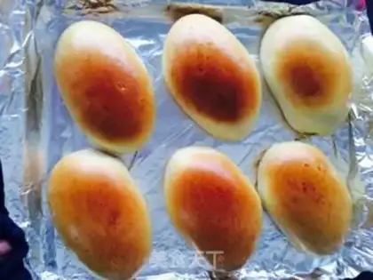 Make Simple salad bread step 8