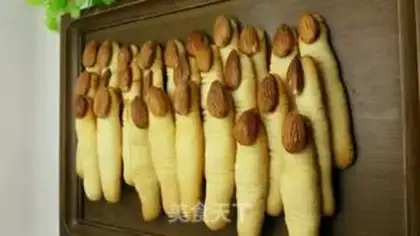 Make Witch finger crackers step 7