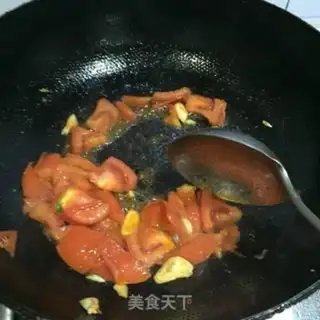 Make Tomato fried eggs step 4