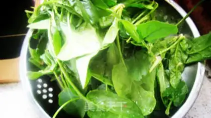 Make The spinach chord step 0