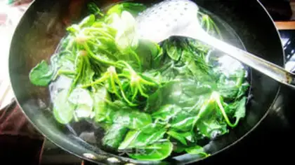 Make The spinach chord step 1