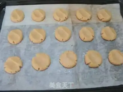 Make Halloween spider waffles step 11