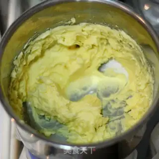 Make Witch finger crackers step 2