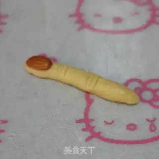 Make Witch finger crackers step 7