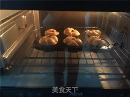 Make A little flower, a soybread step 16