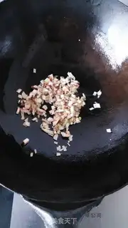 Make Fry mushrooms and macaroni step 2