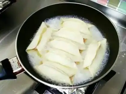 Make Puppet and pork pans step 18