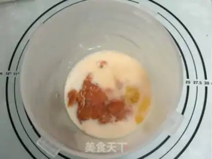 Make Halloween pumpkin pie step 1