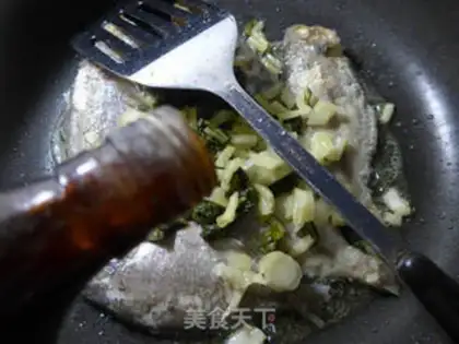Make The pickles make the blackfish step 3