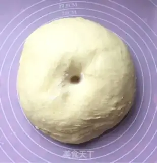 Make The Golden Lion King who squeezes bread step 10