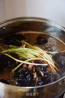 Make A cedar roasted pig hoof step 1