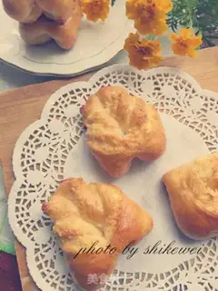Make Triple coconut bread step 23