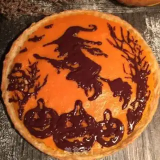Make Halloween pumpkin pie step 10