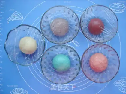 Make Five-colour balloon bread step 3