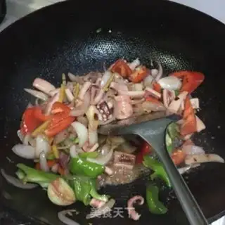 Make Twin pepper squid step 6