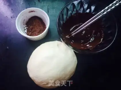 Make Two colors squeezed bear bread step 15