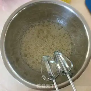 Make Chestnut cake roll step 2