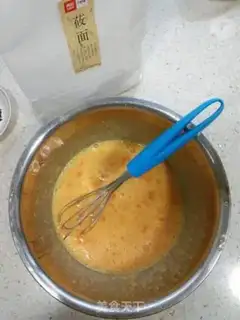 Make Tomato egg noodle step 1