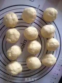 Make Honey milk and rose bouquet step 2