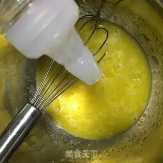 Make Chocolate Madeleine step 1