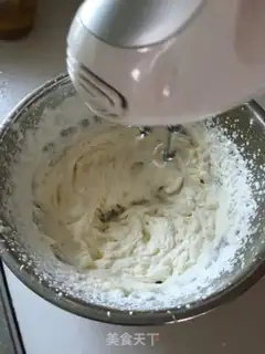 Make A walnut cake roll step 6