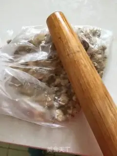 Make A walnut cake roll step 7