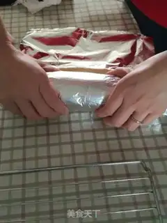 Make A walnut cake roll step 10