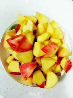 Make Apple tomato juice step 1