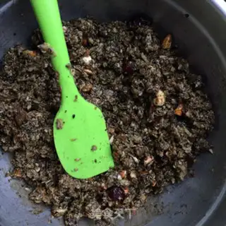 Make Cereal nut energy bar step 6
