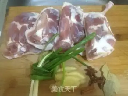 Make Red duck-legged rice step 0