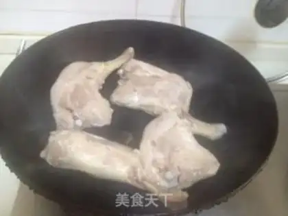 Make Red duck-legged rice step 3