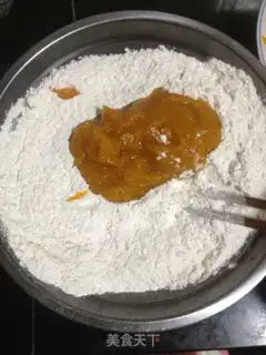 Make Pumpkin leaf clamps step 6