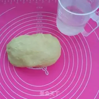 Make Black pepper meat rolls step 3