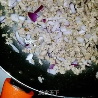 Make Black pepper meat rolls step 9