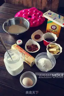 Make Halloween eyeball cake step 0