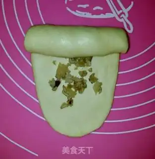 Make Black pepper meat rolls step 15