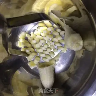 Make Banana tooth grinder step 0