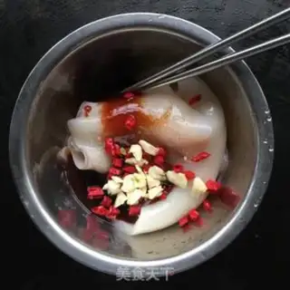 Make Onion roasted squid step 0