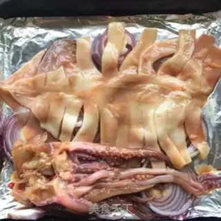 Make Onion roasted squid step 3