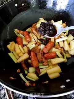 Make Spicy pot step 6