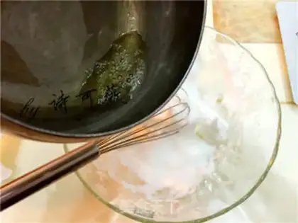Make A flower birthday cake step 10