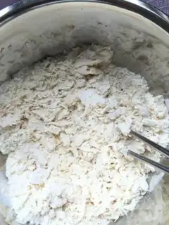 Make Peacock rolls bread step 1