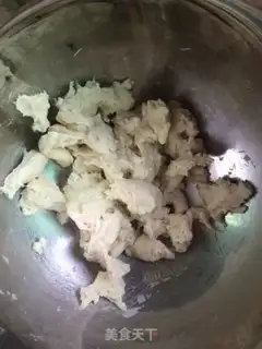 Make Chinese deer-coated toast step 4