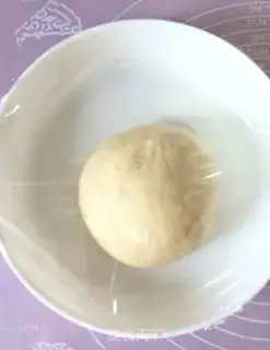 Make Peacock rolls bread step 6