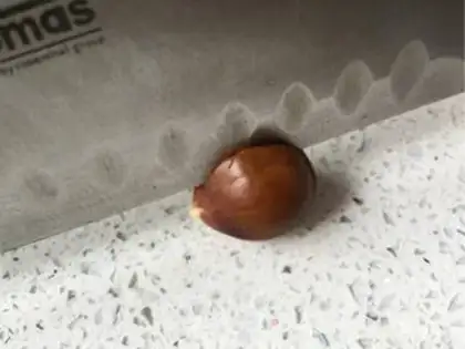 Make Sugar roasted chestnuts step 1