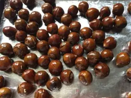 Make Sugar roasted chestnuts step 3