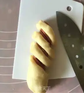 Make Peacock rolls bread step 11