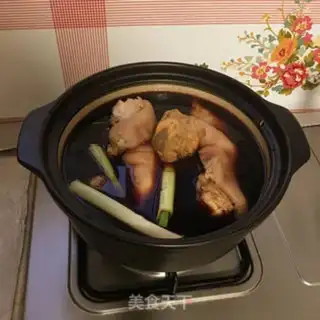 Make Roasted pig hoof step 3
