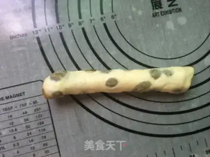 Make Chinese deer-coated toast step 26