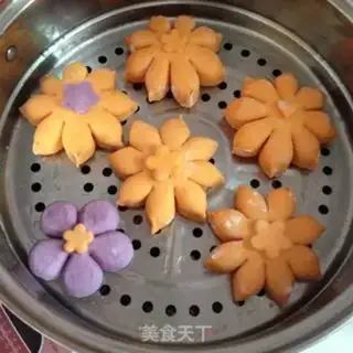 Make A flower birthday cake step 30